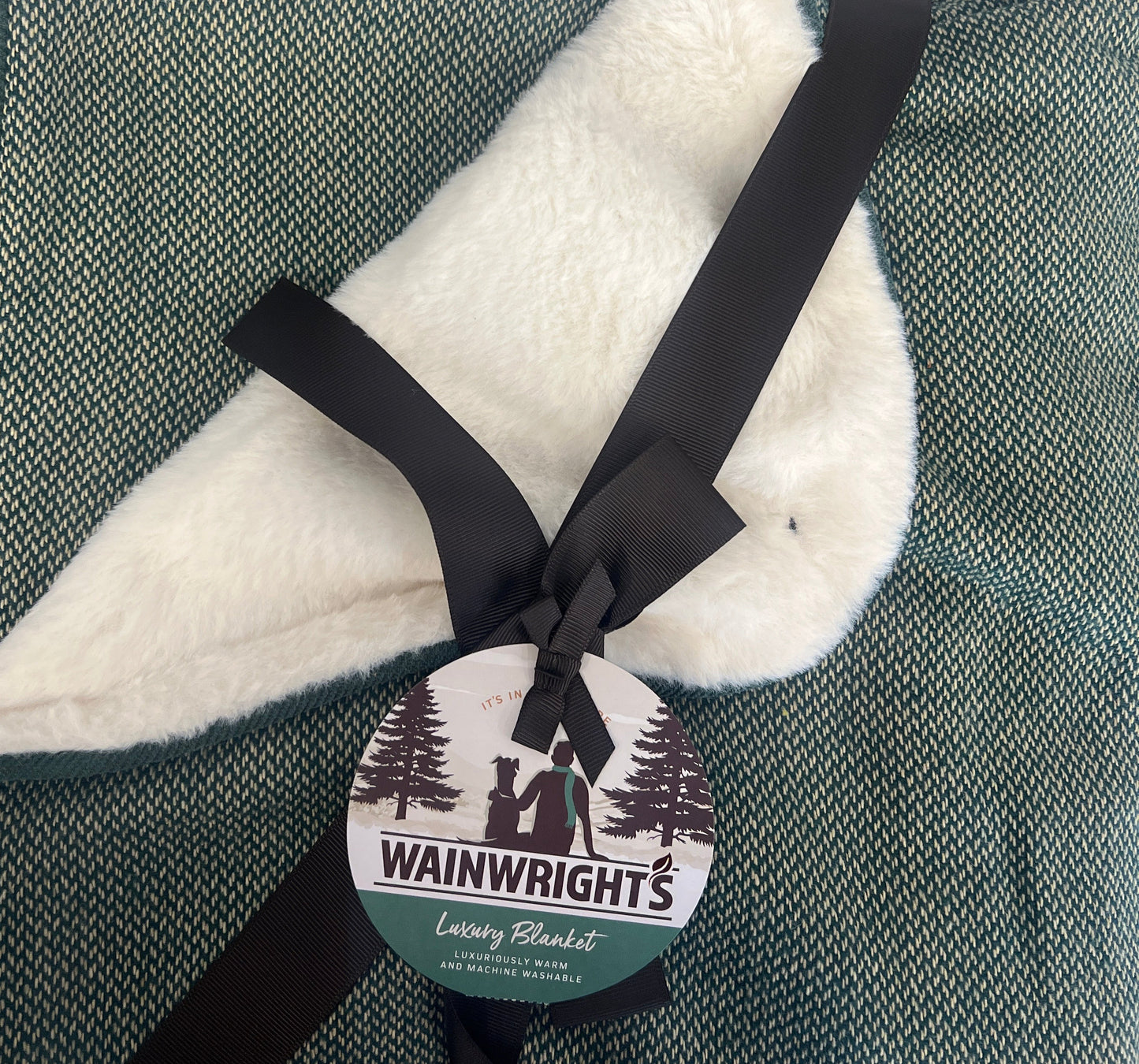 Wainwrights Luxury  Reversible Blanket (Available in green tweed and fur )